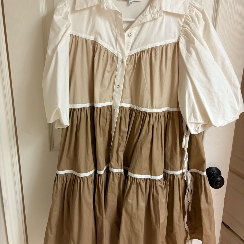 Elegant Two-Tone Mini Dress